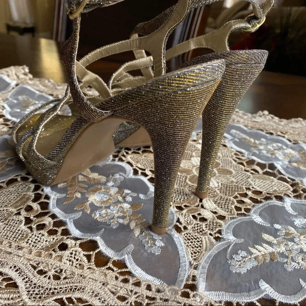 Audrey Brooke High heel metallic gold sandals NWOB